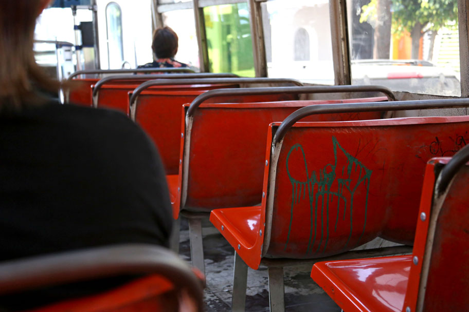 El conductor se encuentra detenido y la joven en estado delicado. (Archivo)