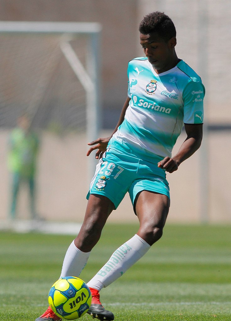 Junior Maleck, durante el partido de la categoria Sub 20 del Torneo Clausura 2017 (Imago7)