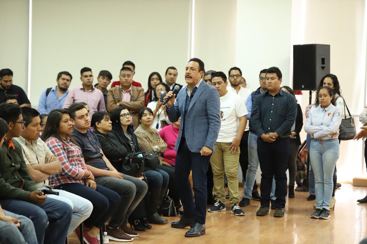 El gobernador Fayad recordó que el pasado 11 de junio se comprometió a apoyar a los estudiantes que perdieron su beca.