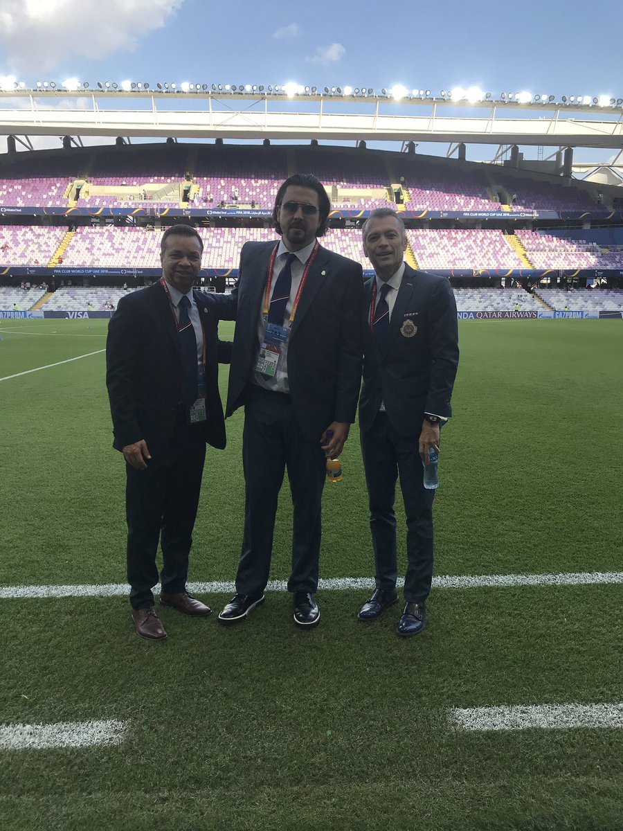 José Luis Higuera quedó fuera de Chivas (Twitter: @JLHB33)