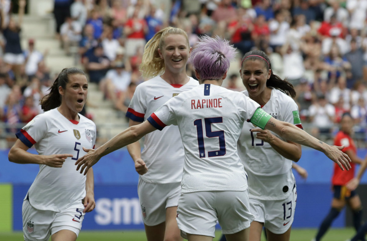 Estados Unidos avanza a los Cuartos de Final del Mundial Femenil (AP)