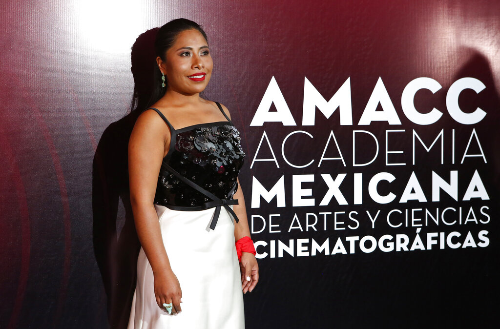 Yalitza Aparicio en la alfombra roja de los Ariel 2019