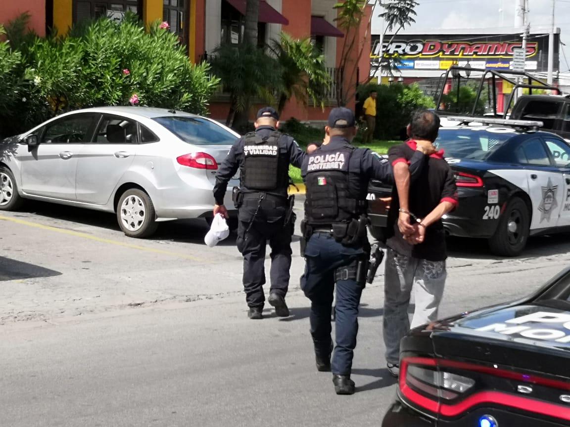 Gustavo Gaona, de 46 años, y Eduardo Gaona, de 41, fueron trasladados a las instalaciones de la Alamey. (Alexandra Amao)