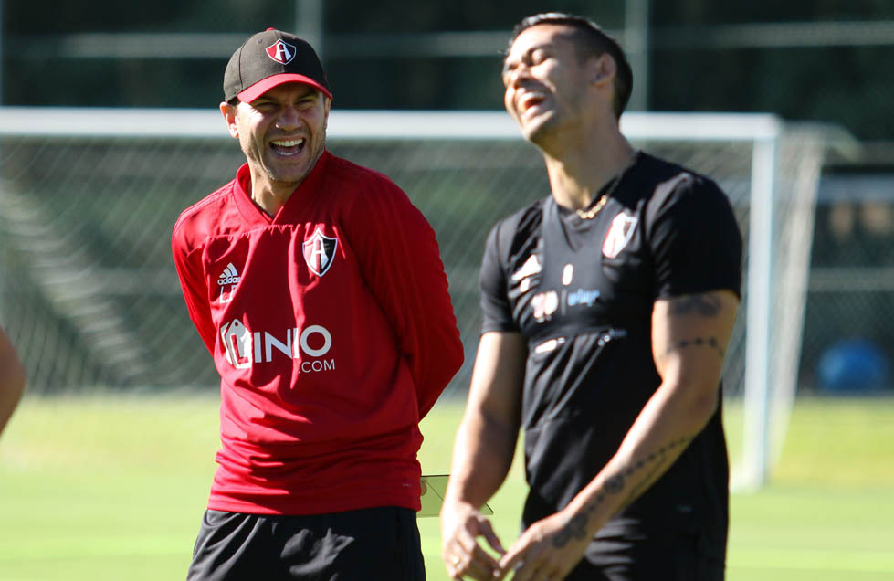 Leandro Cufré junto a Andrés Andrade en un entrenamiento (Imago 7).