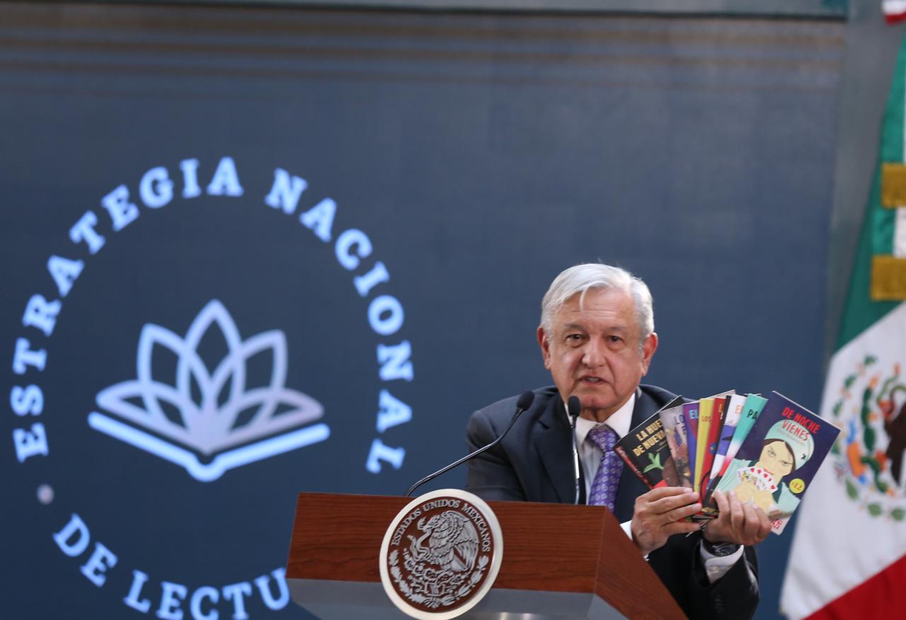 El Presidente en la presentación de Acciones de la Estrategia Nacional de Lectura (Nelly Salas)
