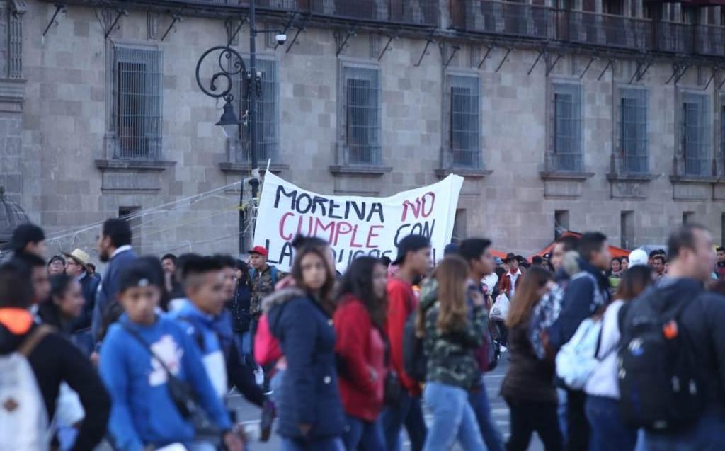 Zócalo de CdMx: estudiantes de Edomex marchan rumbo a la SEP- Grupo Milenio