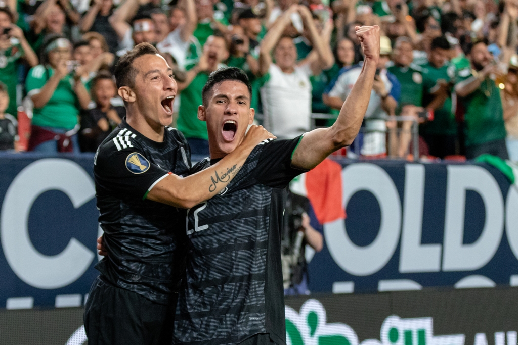 Andres Guardado y Uriel Antuna en festejo de gol (Imago7)