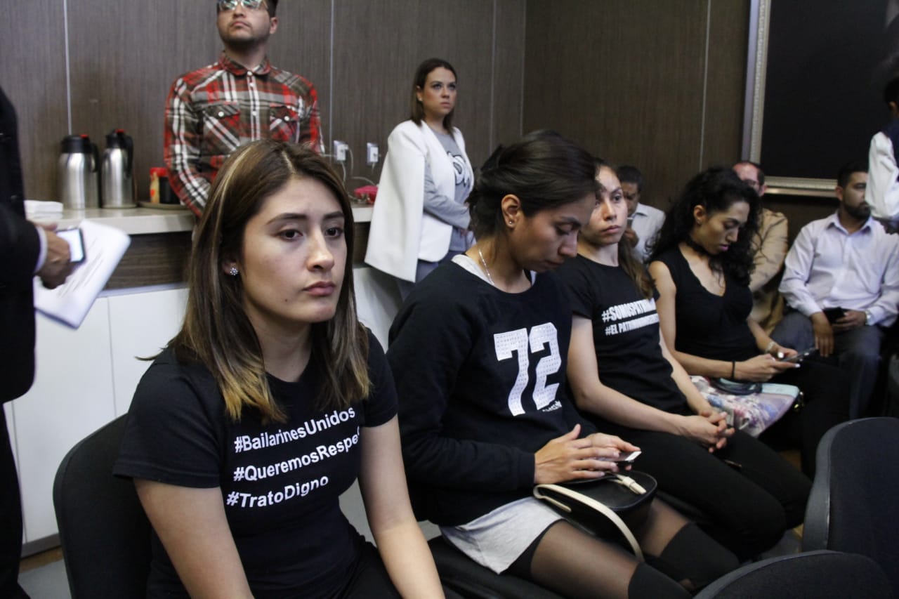 Aseguran que fueron engañados para firmar su renuncia bajo la promesa de que formarían parte de la nueva agrupación. (Claudia Aguilar)