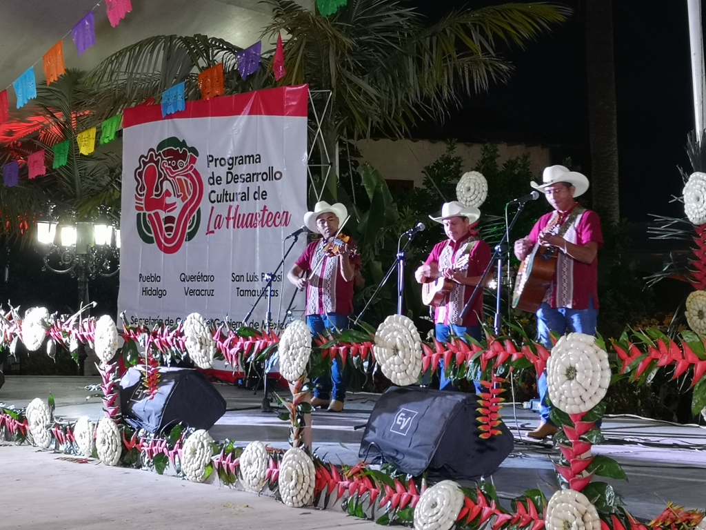 El Festival es resultado de los trabajos que se desarrollan desde el Programa de Desarrollo Cultural de la Huasteca. (Jesús Alejo Santiago)