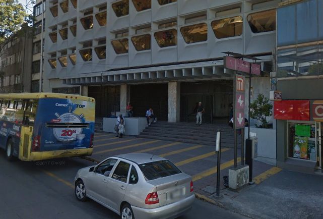 Una mujer falleció tras caer a las vías del Metro Juanacatlán. | Especial