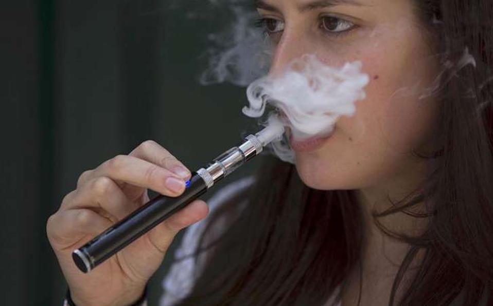 la Protección contra Riesgos Sanitarios (Cofepris) prohíbe la promoción de cigarros electrónicos