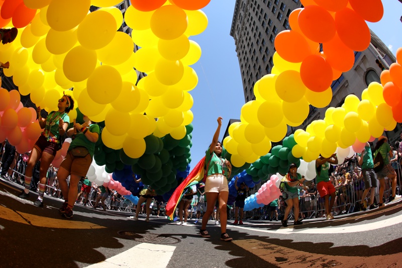 Nueva York conmemoraba el 50 aniversario de los acontecimientos de Stonewall, en el origen de la comunidad LGBT, con un Desfile del Orgullo Mundial. (