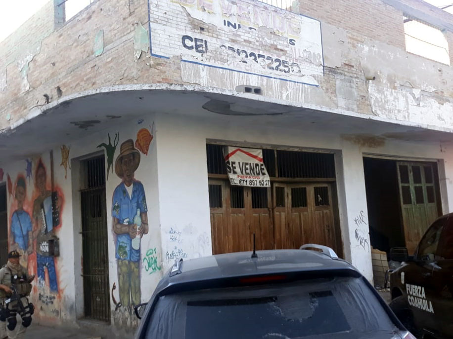 El cadáver quedó en calidad de desconocido además fue retirado del lugar y depositado en la morgue del Servicio Médico Forense. (Especial)