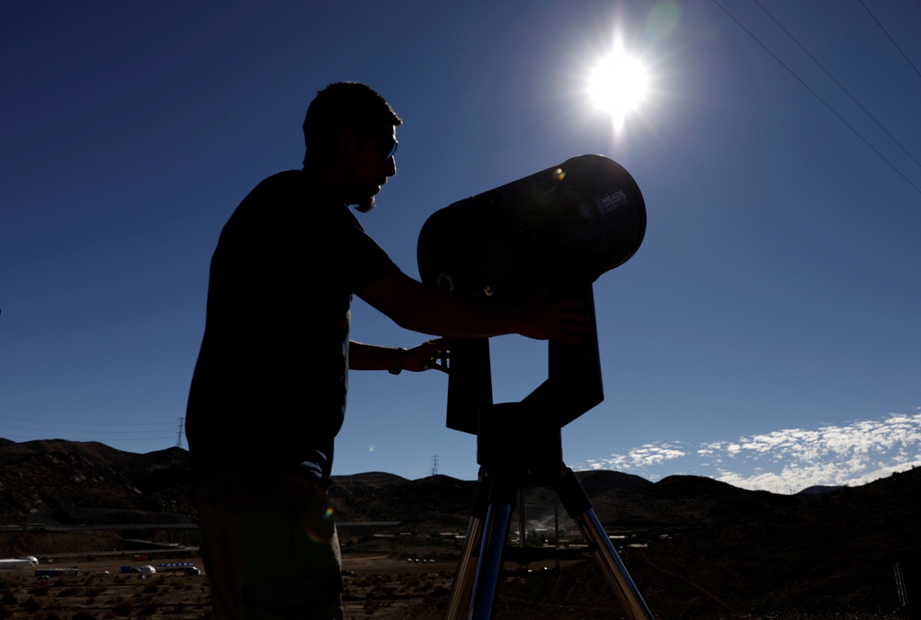 El eclipse comenzará poco después de las 14:00 horas de la Ciudad de México. (Reuters)