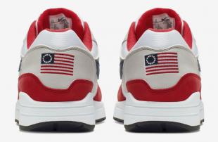 Nike cancela venta de tenis con bandera de EU tras petición de Colin Kaepernick (Nike)