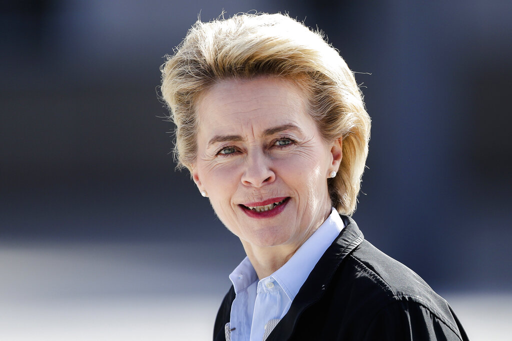 Von der Leyen es de la misma filiación conservadora que la canciller federal alemana Ángela Merkel. AP