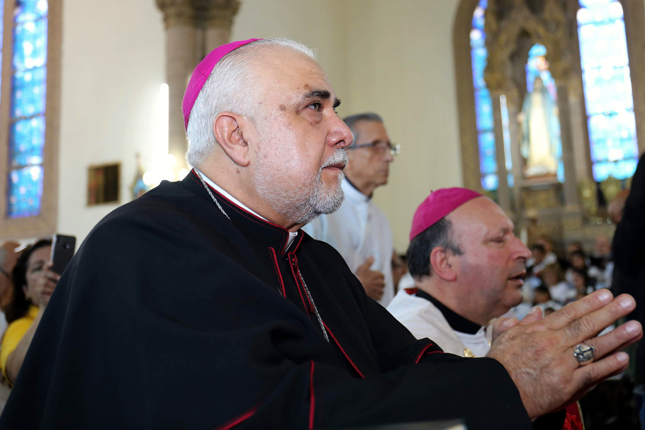 El acto de Toma de Posesión inició con la Profesión de Fe en la Catedral de Nuestra Señora de Guadalupe, en Gómez Palacio. (Rolando Riestra)