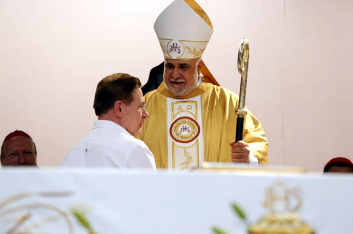 Fue nombrado por el Papa Francisco el pasado 11 de mayo como tercer Obispo de Gómez Palacio. (Rolando Riestra)