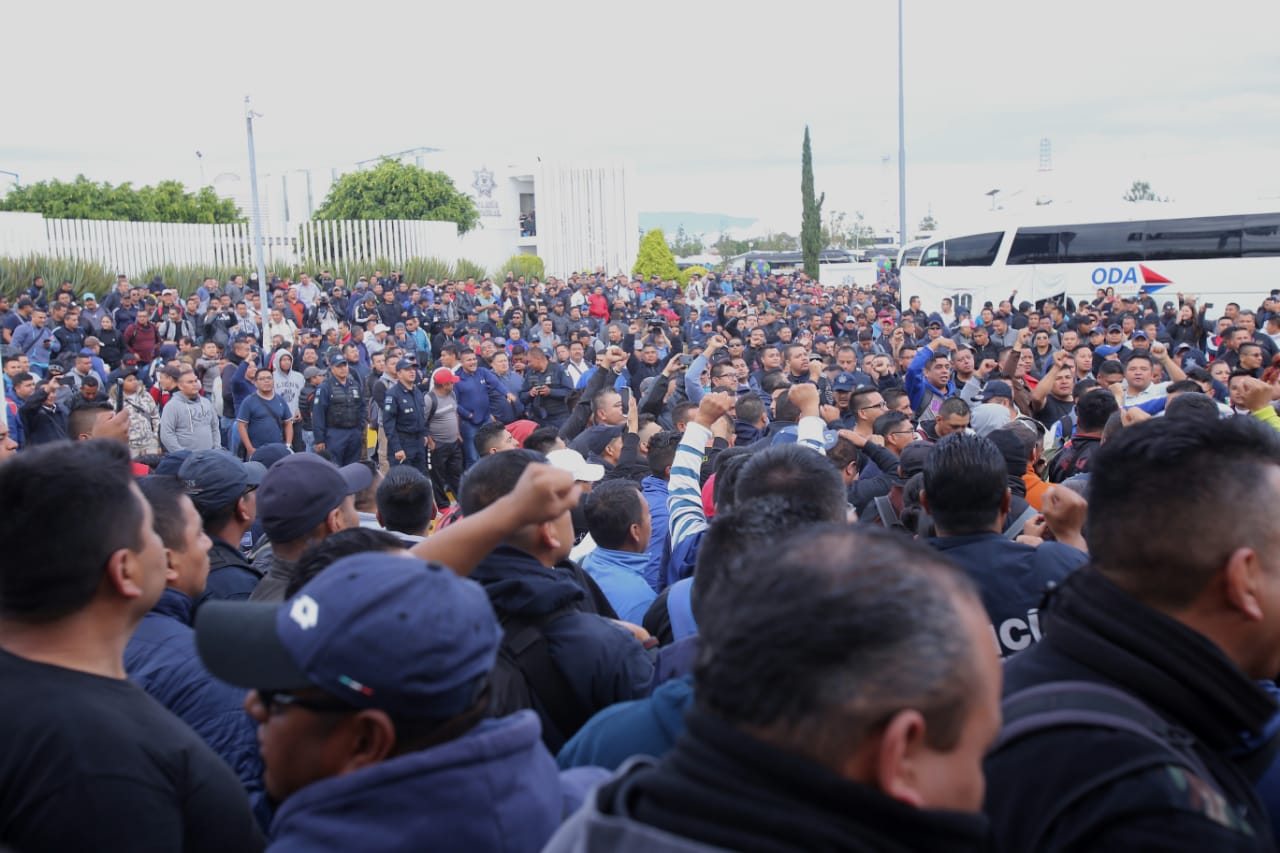 Toma de instalaciones de la policia federal por inconformidad. (Juan Carlos Bautista)