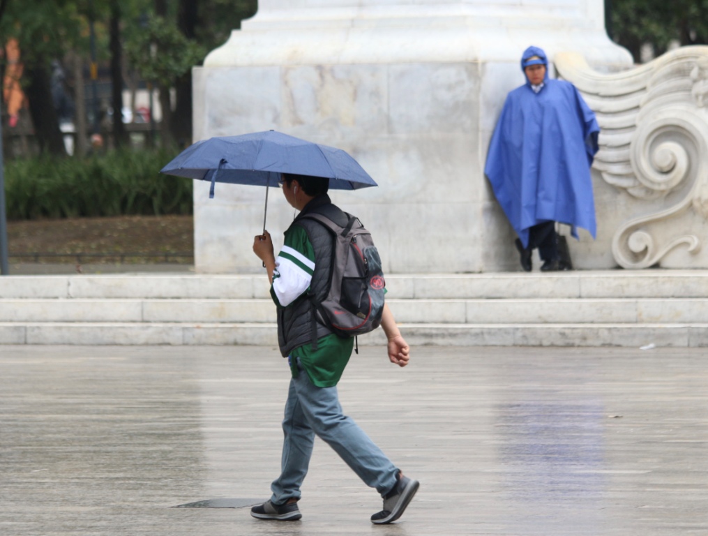 En zonas de la Ciudad de México registrarán durante el día probabilidad de chubascos con lluvias puntualmente fuertes. Cuartoscuro