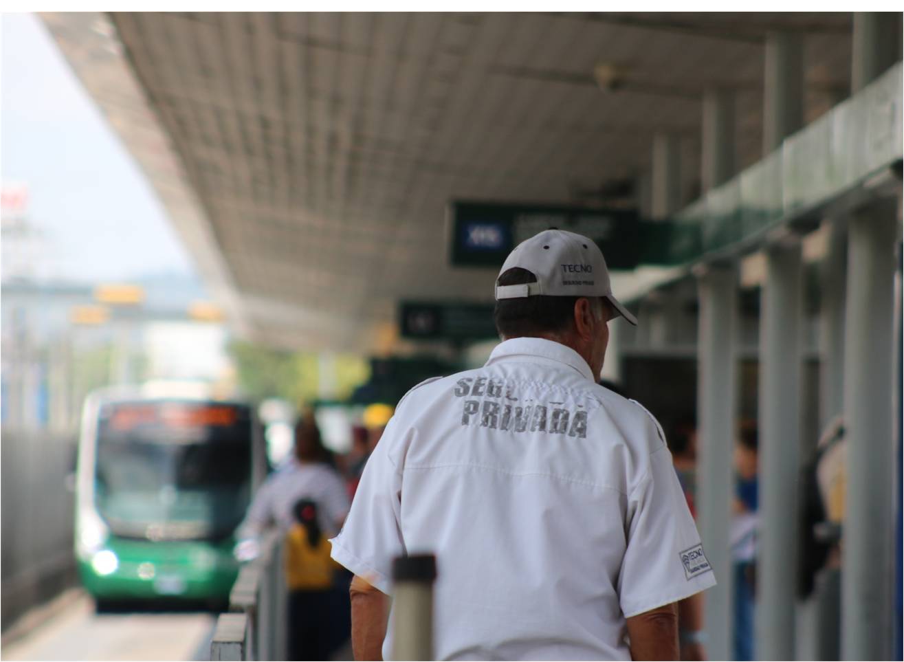 La inseguridad continúa en las estaciones del transporte público. Foto: Dany Béjar.