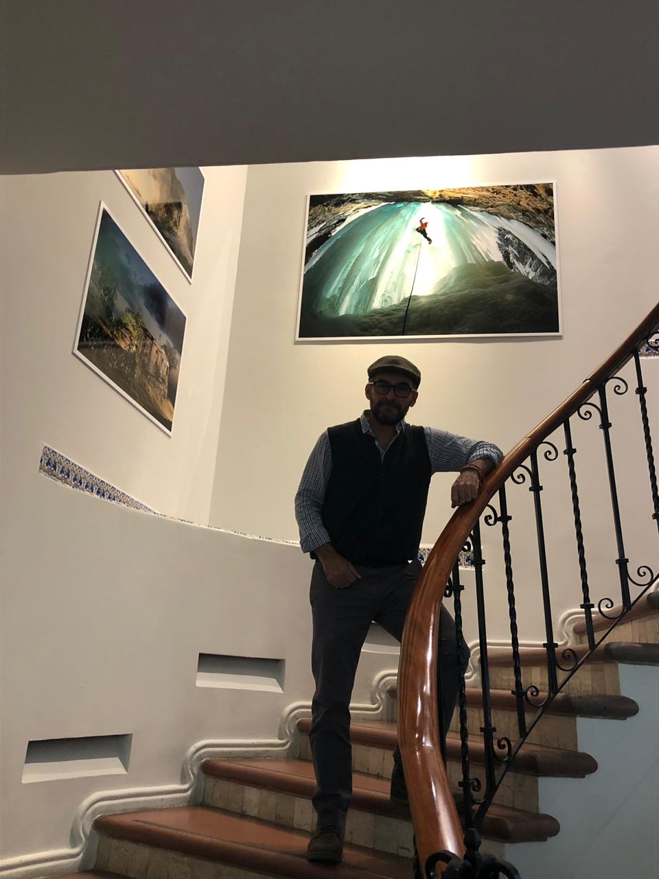 Mauricio Ramos en exposición fotográfica de deportes extremos (Sebastián Faed)