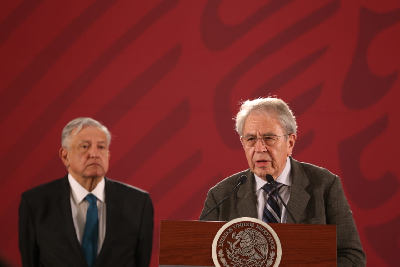 Jorge Alcocer Varela, secretario de Salud, y el presidente López Obrador/Octavio Hoyos.