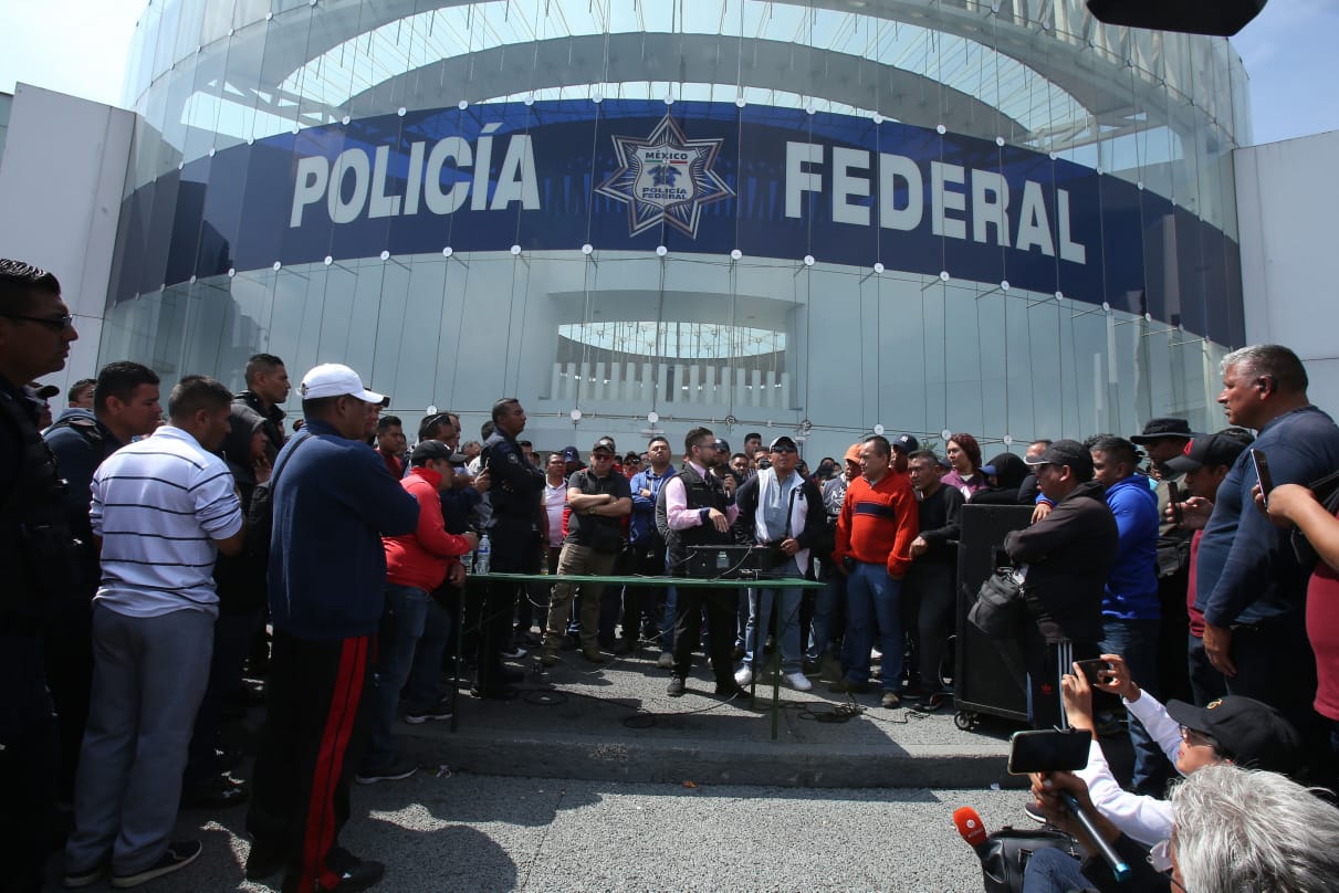 Policía Federal tras las protestas contra la Guardia Nacional. (Juan Carlos Bautista)