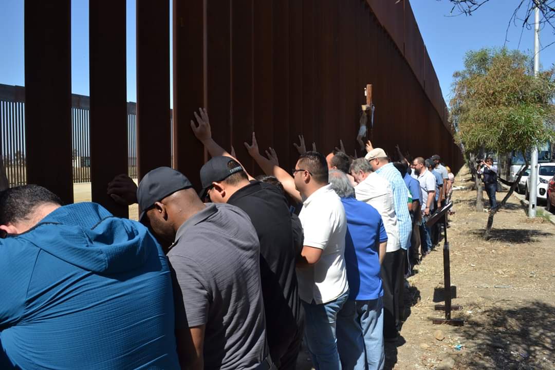 Los sacerdotes afirmaron que seguirán trabajando por los migrantes. (Said Betanzos)