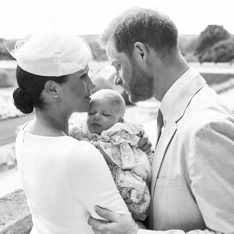 El príncipe Harry y Meghan Markle junto al pequeño Archie Harrison