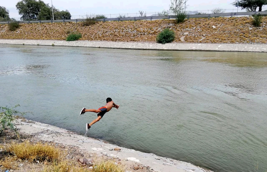 Las aguas pueden cambiar de corriente, lo que aumenta el riesgo de nadar en estos caudales. (Notivox Digital)