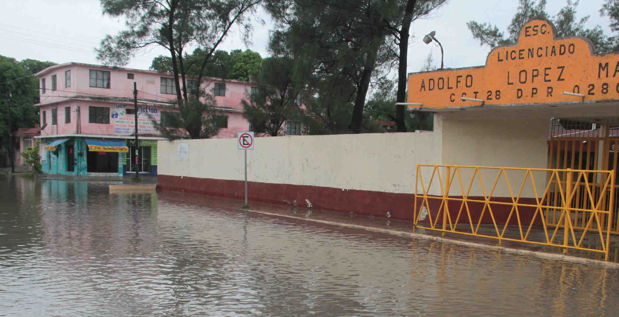 Escuelas.
