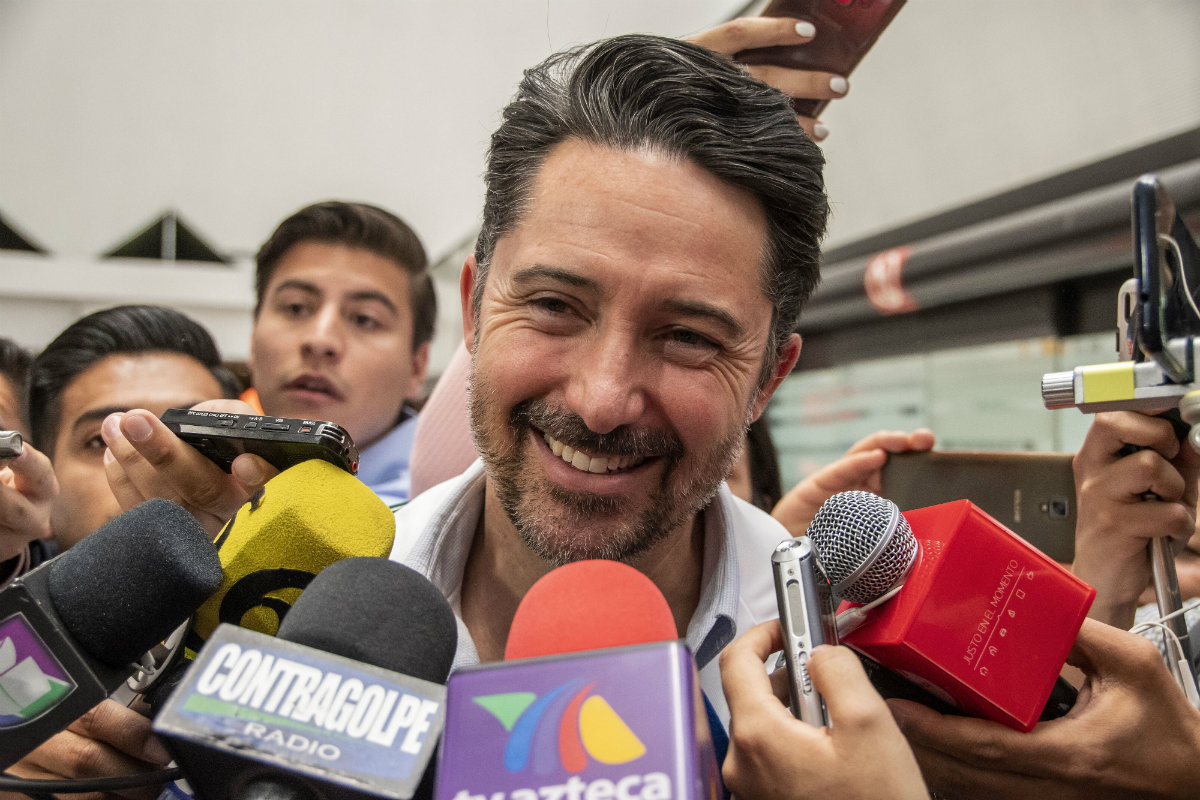 Yon de Luisa, presidente de la FMF, a su llegada a la CdMx tras ganar la Copa Oro 2019 (Mexsport)