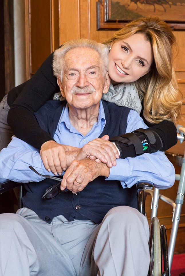 Muere el abuelo de Angélica Rivera a los 98 años (Facebook).