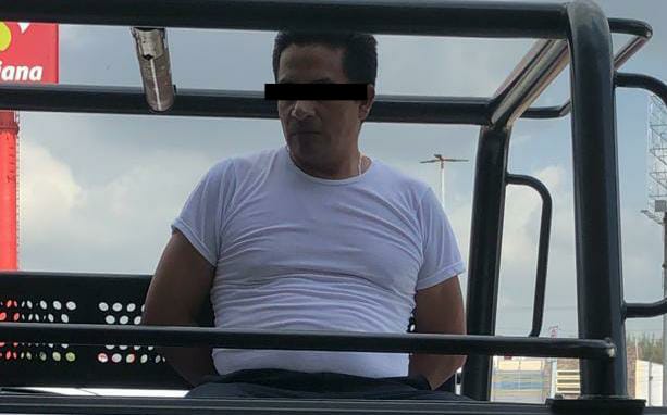 El agresor fue detenido por policías navales. (Isabel Zamudio)