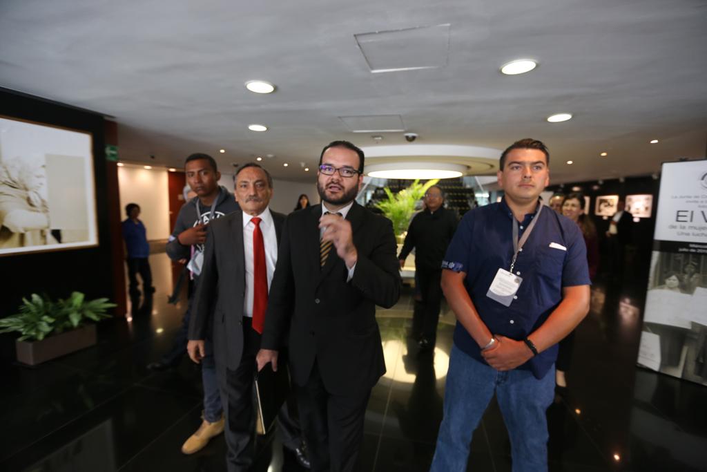 Los policías federales fueron recibidos por los senadores. | Jorge Carballo
