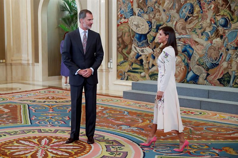 El rey Felipe IV se mostró enojado con su esposa Letizia. (EFE)