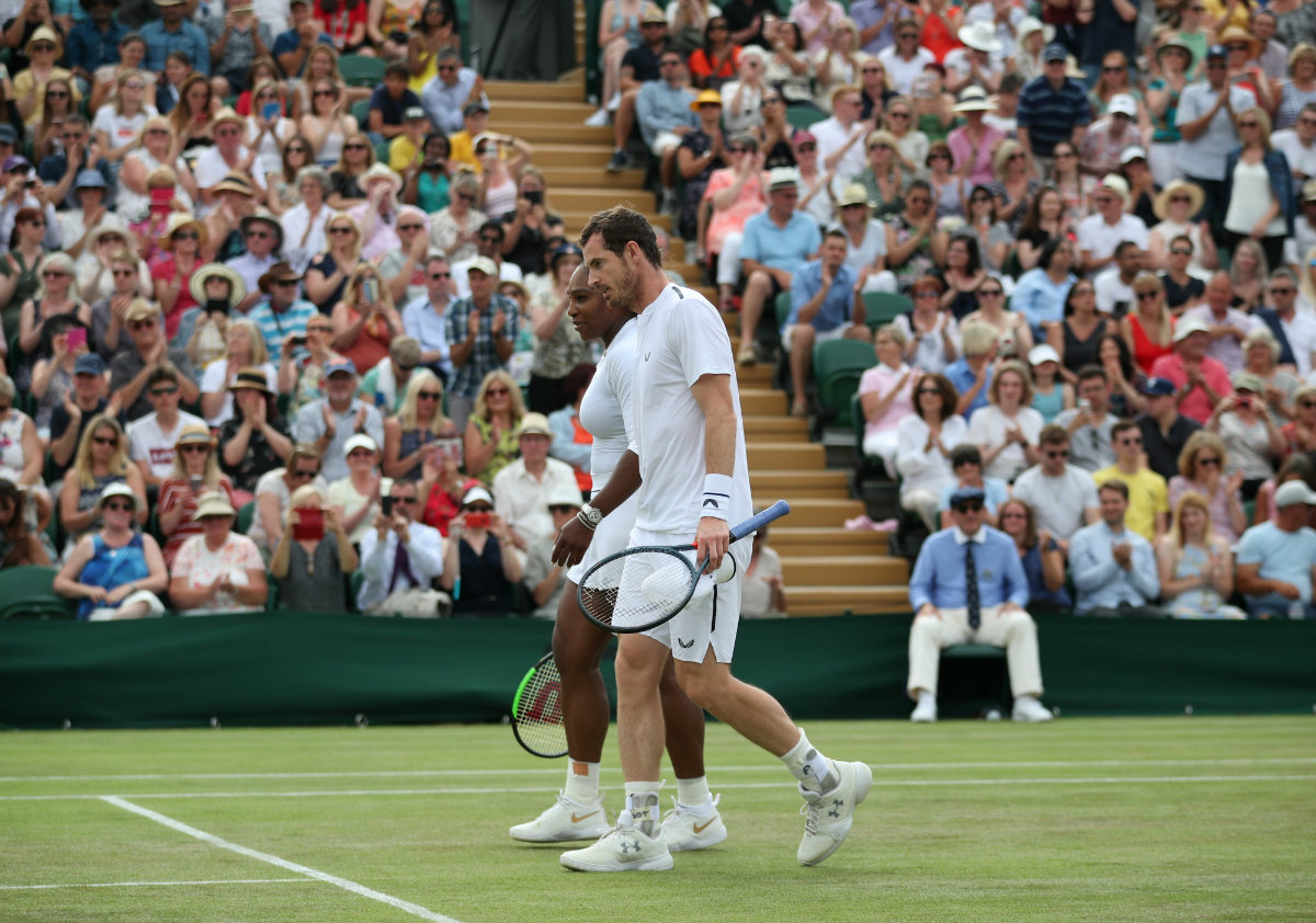 Serena Williams y Andy Murray, eliminados en dobles mixtos en Wimbledon (Reuters)