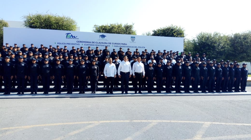 Clausura de cursos de la Universidad de Seguridad y Justicia de Tamaulipas.