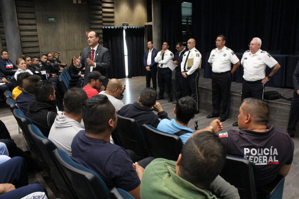 Personal del ISSSTE sostuvo una plática informativa con elementos de la Policía Federal. (Especial)