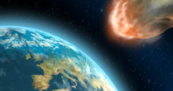 Un asteroide impacta la Tierra ¿una locura?/Internet.