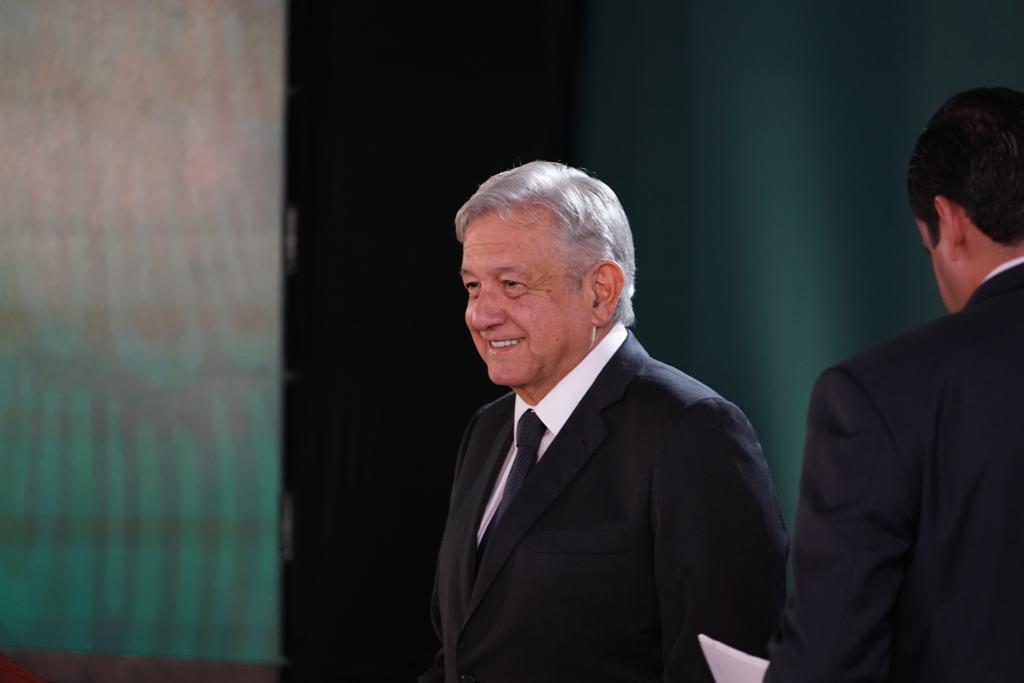 AMLO dice 'safo' a reelección presidencial/Especial.