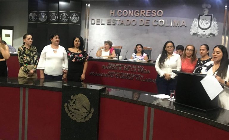 Las legisladoras piden que se investige el probable delito de agresión del alcalde de Armería contra su esposa. (Edgar Rodríguez)