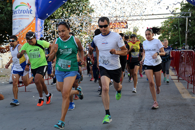 Jesús Daniel Estrada fue el ganador absoluto en la prueba de 5 kilómetros. (Mauricio Román)