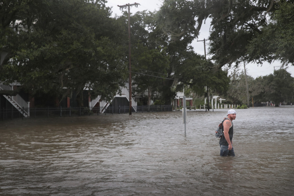 La tormenta tropical Barry se debilita al cruzar el estado de Luisiana. |AFP