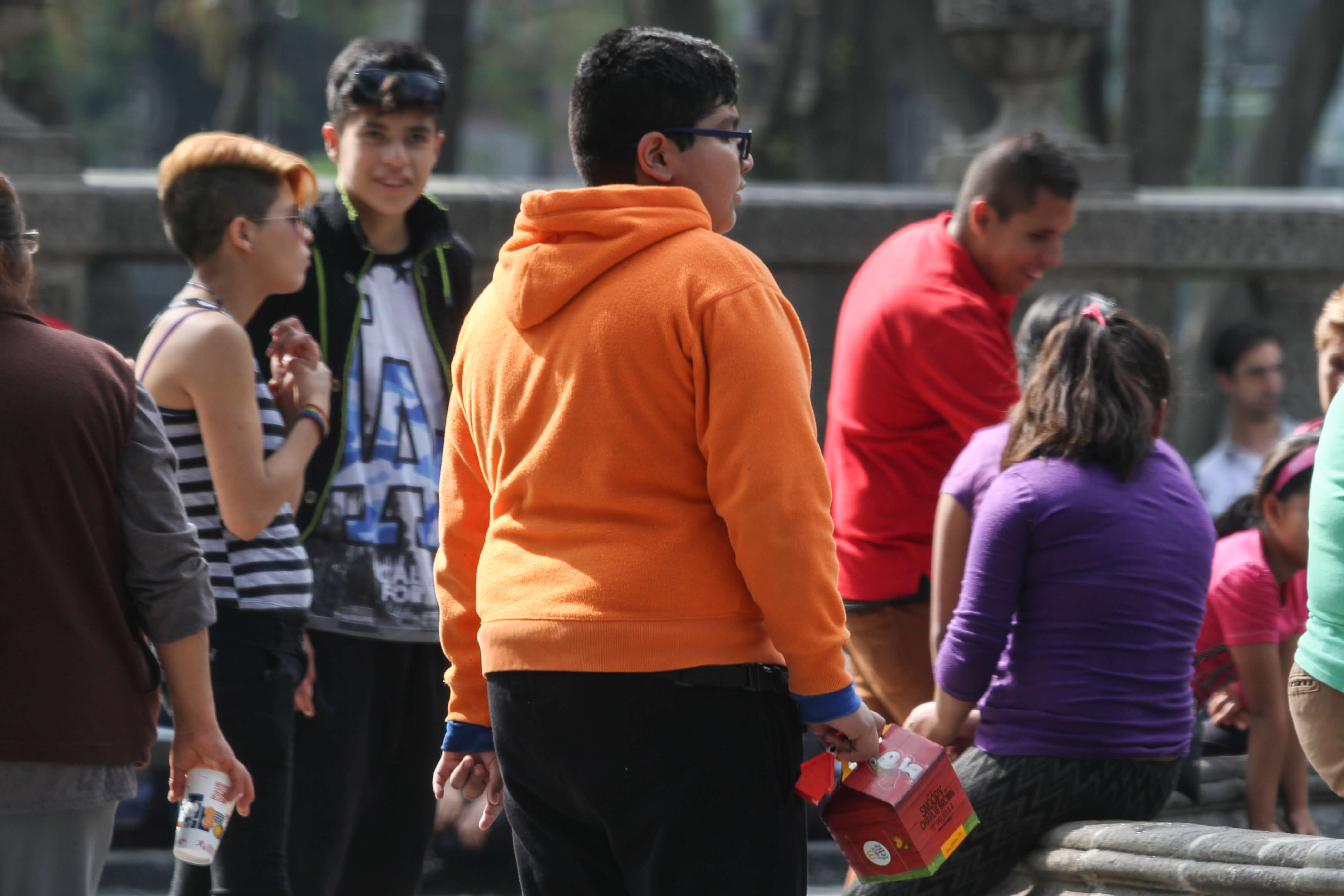 Los menores son quienes más consumen productos procesados,  comida chatarra y bebidas azucaradas. (Foto: Cuartoscuro)