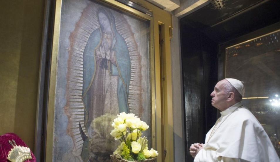 El papa Francisco salió de una crisis emocional gracias a su fe en la Virgen de Guadalupe (AFP).