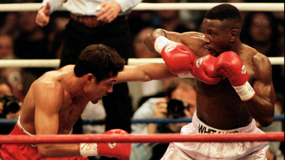 Pernell Whitaker contra Óscar de la Hoya en 1997 (Reuters)