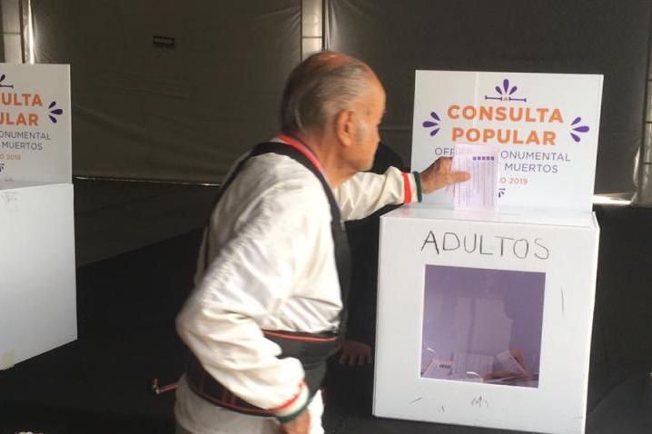 Los capitalinos pueden votar por uno de los diseños para la ofrenda de Día de Muertos. | Jorge Almazán