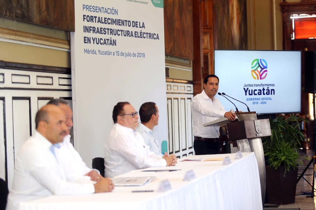 Gobernador Mauricio Vila Dosal presenta nueva planta eléctrica en Yucatán.